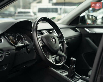 Чорний Шкода Октавія, об'ємом двигуна 1.6 л та пробігом 225 тис. км за 13400 $, фото 17 на Automoto.ua