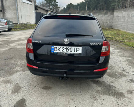 Черный Шкода Октавия, объемом двигателя 1.97 л и пробегом 262 тыс. км за 12400 $, фото 4 на Automoto.ua