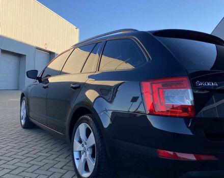 Черный Шкода Октавия, объемом двигателя 2 л и пробегом 294 тыс. км за 12900 $, фото 10 на Automoto.ua