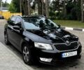 Черный Шкода Октавия, объемом двигателя 1.6 л и пробегом 303 тыс. км за 9200 $, фото 1 на Automoto.ua