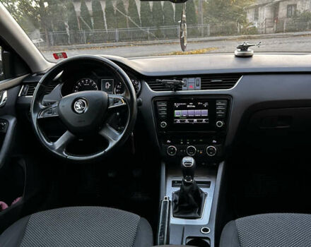 Чорний Шкода Октавія, об'ємом двигуна 1.6 л та пробігом 338 тис. км за 10000 $, фото 13 на Automoto.ua