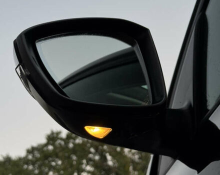 Черный Шкода Октавия, объемом двигателя 1.6 л и пробегом 217 тыс. км за 11200 $, фото 5 на Automoto.ua