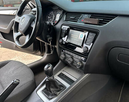 Черный Шкода Октавия, объемом двигателя 1.97 л и пробегом 262 тыс. км за 12400 $, фото 10 на Automoto.ua