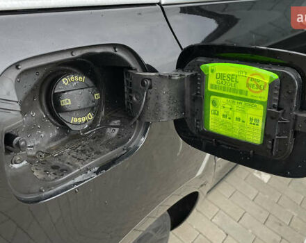 Черный Шкода Октавия, объемом двигателя 1.6 л и пробегом 284 тыс. км за 11750 $, фото 23 на Automoto.ua