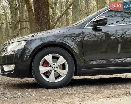 Черный Шкода Октавия, объемом двигателя 2 л и пробегом 300 тыс. км за 11700 $, фото 7 на Automoto.ua