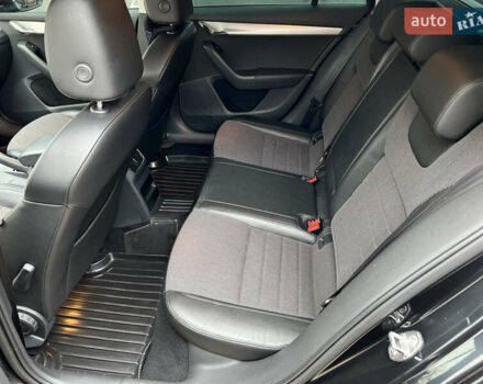 Черный Шкода Октавия, объемом двигателя 2 л и пробегом 312 тыс. км за 13500 $, фото 19 на Automoto.ua