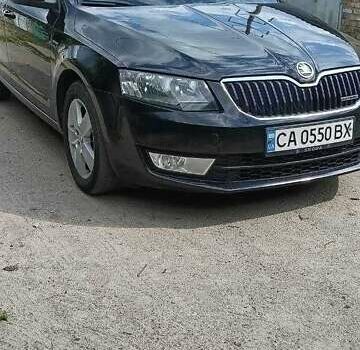 Черный Шкода Октавия, объемом двигателя 1.6 л и пробегом 300 тыс. км за 9500 $, фото 1 на Automoto.ua