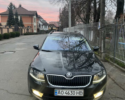 Черный Шкода Октавия, объемом двигателя 2 л и пробегом 200 тыс. км за 11900 $, фото 2 на Automoto.ua