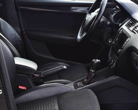 Черный Шкода Октавия, объемом двигателя 2 л и пробегом 283 тыс. км за 14750 $, фото 13 на Automoto.ua