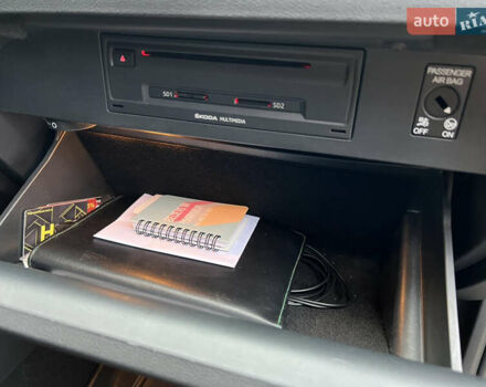 Черный Шкода Октавия, объемом двигателя 2 л и пробегом 312 тыс. км за 13500 $, фото 34 на Automoto.ua