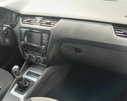 Шкода Октавія 2014 у Черкасах на Automoto.ua Чорний Шкода Октавія, об'ємом двигуна 1.6 л та пробігом 300 тис. км за 9500 $, фото 3 на Automoto.ua