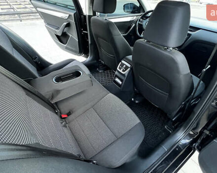 Черный Шкода Октавия, объемом двигателя 1.6 л и пробегом 158 тыс. км за 10000 $, фото 45 на Automoto.ua