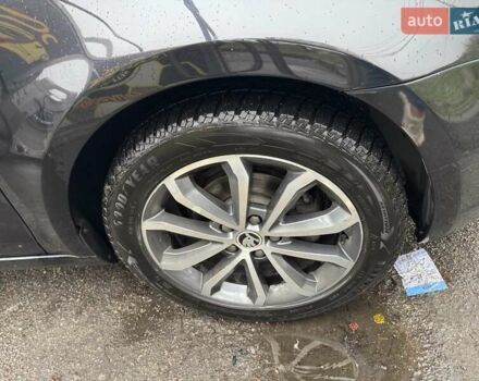 Чорний Шкода Октавія, об'ємом двигуна 1.6 л та пробігом 245 тис. км за 11500 $, фото 11 на Automoto.ua