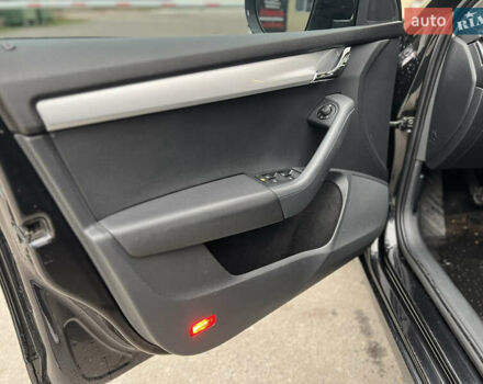 Шкода Октавия 2015 в Харькове на Automoto.ua Черный Шкода Октавия, объемом двигателя 1.6 л и пробегом 254 тыс. км за 11500 $, фото 5 на Automoto.ua