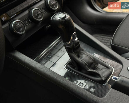 Шкода Октавія 2015 у Дрогобичі на Automoto.ua Чорний Шкода Октавія, об'ємом двигуна 2 л та пробігом 220 тис. км за 14699 $, фото 120 на Automoto.ua