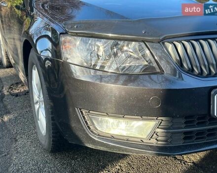 Черный Шкода Октавия, объемом двигателя 1.6 л и пробегом 227 тыс. км за 12790 $, фото 1 на Automoto.ua