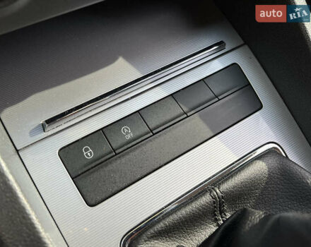 Черный Шкода Октавия, объемом двигателя 1.6 л и пробегом 298 тыс. км за 11250 $, фото 14 на Automoto.ua