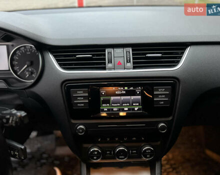 Шкода Октавия 2015 в Харькове на Automoto.ua Черный Шкода Октавия, объемом двигателя 1.6 л и пробегом 254 тыс. км за 11500 $, фото 29 на Automoto.ua