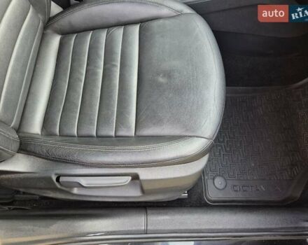 Черный Шкода Октавия, объемом двигателя 1.6 л и пробегом 193 тыс. км за 12345 $, фото 9 на Automoto.ua