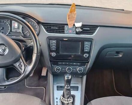 Черный Шкода Октавия, объемом двигателя 1.6 л и пробегом 177 тыс. км за 12400 $, фото 13 на Automoto.ua