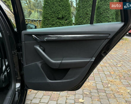 Шкода Октавія 2015 у Дрогобичі на Automoto.ua Чорний Шкода Октавія, об'ємом двигуна 2 л та пробігом 220 тис. км за 14699 $, фото 142 на Automoto.ua