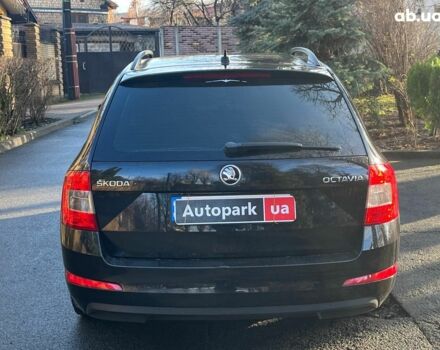 Черный Шкода Октавия, объемом двигателя 1.6 л и пробегом 227 тыс. км за 12790 $, фото 9 на Automoto.ua