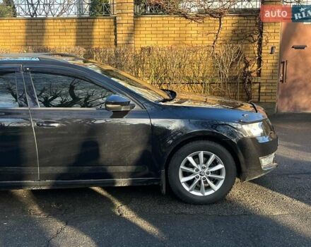 Черный Шкода Октавия, объемом двигателя 1.6 л и пробегом 227 тыс. км за 12790 $, фото 5 на Automoto.ua