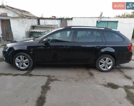 Черный Шкода Октавия, объемом двигателя 1.6 л и пробегом 245 тыс. км за 11000 $, фото 1 на Automoto.ua