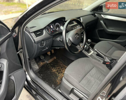 Шкода Октавия 2015 в Харькове на Automoto.ua Черный Шкода Октавия, объемом двигателя 1.6 л и пробегом 254 тыс. км за 11500 $, фото 4 на Automoto.ua