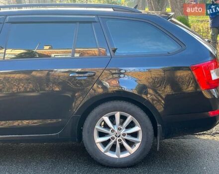 Черный Шкода Октавия, объемом двигателя 1.6 л и пробегом 227 тыс. км за 12790 $, фото 12 на Automoto.ua