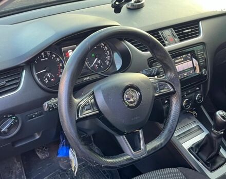 Черный Шкода Октавия, объемом двигателя 1.6 л и пробегом 227 тыс. км за 12790 $, фото 17 на Automoto.ua