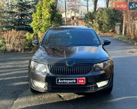 Черный Шкода Октавия, объемом двигателя 1.6 л и пробегом 227 тыс. км за 12790 $, фото 2 на Automoto.ua