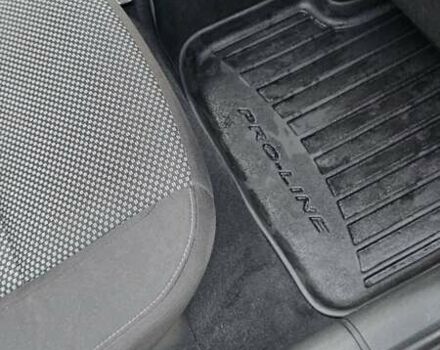 Черный Шкода Октавия, объемом двигателя 1.6 л и пробегом 206 тыс. км за 12000 $, фото 10 на Automoto.ua