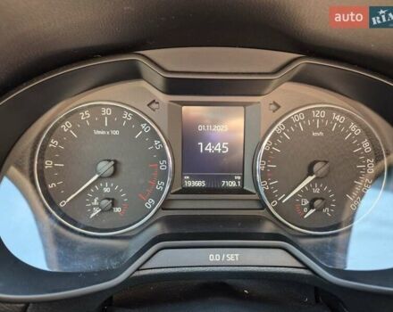Черный Шкода Октавия, объемом двигателя 1.6 л и пробегом 193 тыс. км за 12345 $, фото 13 на Automoto.ua