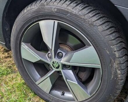 Черный Шкода Октавия, объемом двигателя 2 л и пробегом 214 тыс. км за 18600 $, фото 14 на Automoto.ua