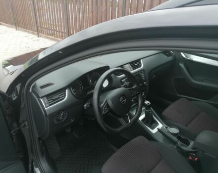 Чорний Шкода Октавія, об'ємом двигуна 2 л та пробігом 270 тис. км за 11700 $, фото 6 на Automoto.ua