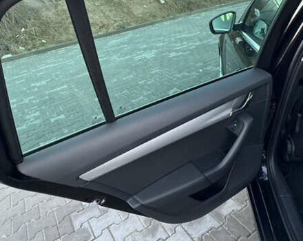 Черный Шкода Октавия, объемом двигателя 1.6 л и пробегом 275 тыс. км за 12450 $, фото 18 на Automoto.ua