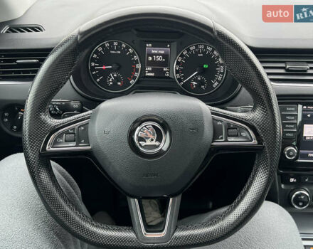 Шкода Октавия 2015 в Червонограде на Automoto.ua Черный Шкода Октавия, объемом двигателя 1.97 л и пробегом 246 тыс. км за 14135 $, фото 15 на Automoto.ua