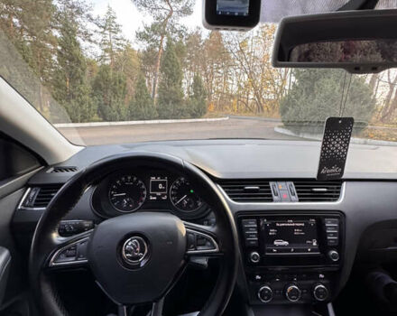 Чорний Шкода Октавія, об'ємом двигуна 1.6 л та пробігом 262 тис. км за 10100 $, фото 13 на Automoto.ua