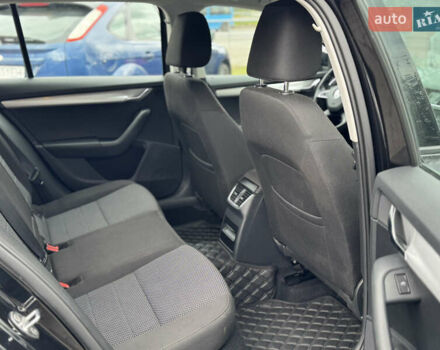 Шкода Октавия 2015 в Виннице на Automoto.ua Черный Шкода Октавия, объемом двигателя 1.6 л и пробегом 225 тыс. км за 9900 $, фото 14 на Automoto.ua