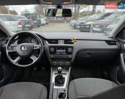 Шкода Октавия 2015 в Виннице на Automoto.ua Черный Шкода Октавия, объемом двигателя 1.6 л и пробегом 225 тыс. км за 9900 $, фото 15 на Automoto.ua