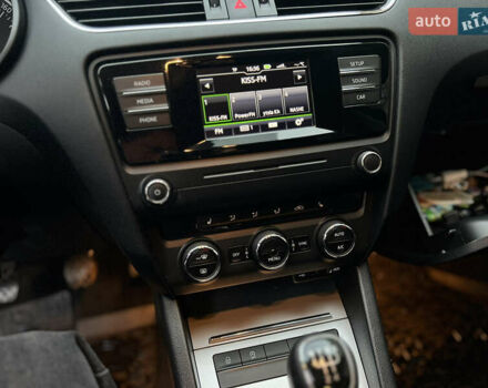 Шкода Октавия 2015 в Харькове на Automoto.ua Черный Шкода Октавия, объемом двигателя 1.6 л и пробегом 254 тыс. км за 11500 $, фото 22 на Automoto.ua