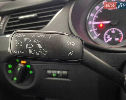 Чорний Шкода Октавія, об'ємом двигуна 1.6 л та пробігом 221 тис. км за 12250 $, фото 11 на Automoto.ua