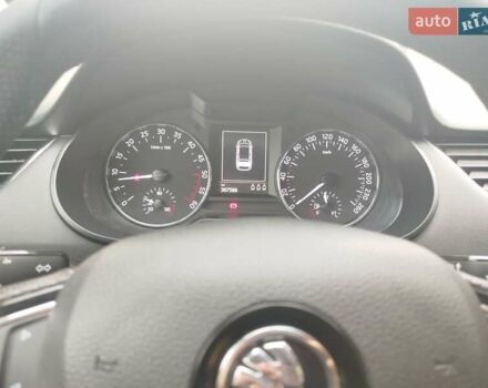 Черный Шкода Октавия, объемом двигателя 1.6 л и пробегом 307 тыс. км за 10499 $, фото 1 на Automoto.ua