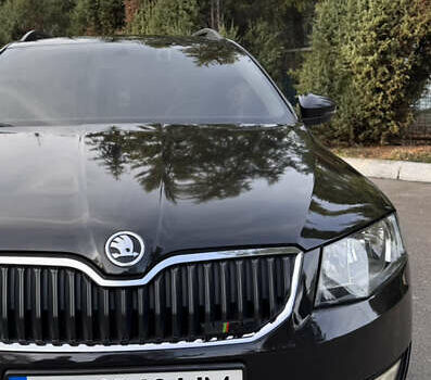 Чорний Шкода Октавія, об'ємом двигуна 1.6 л та пробігом 262 тис. км за 10100 $, фото 2 на Automoto.ua