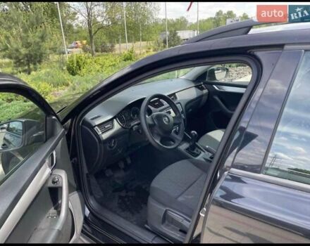 Черный Шкода Октавия, объемом двигателя 1.6 л и пробегом 384 тыс. км за 9200 $, фото 4 на Automoto.ua