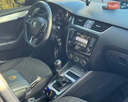 Черный Шкода Октавия, объемом двигателя 1.6 л и пробегом 227 тыс. км за 12790 $, фото 30 на Automoto.ua