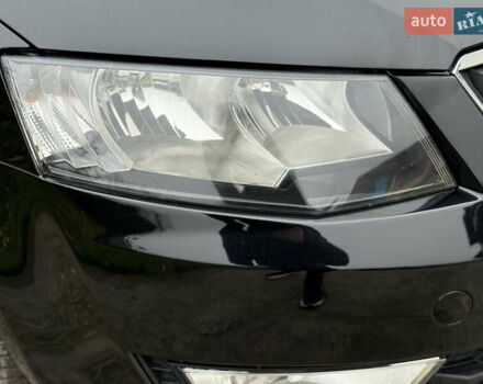 Черный Шкода Октавия, объемом двигателя 1.6 л и пробегом 285 тыс. км за 10800 $, фото 8 на Automoto.ua