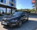 Черный Шкода Октавия, объемом двигателя 2 л и пробегом 320 тыс. км за 12799 $, фото 2 на Automoto.ua
