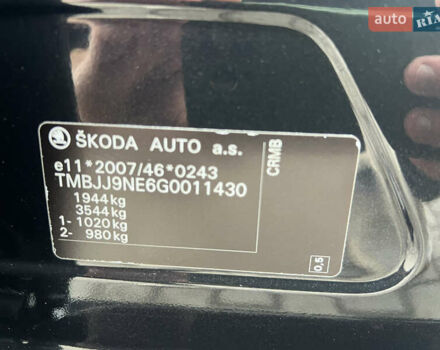 Шкода Октавия 2015 в Червонограде на Automoto.ua Черный Шкода Октавия, объемом двигателя 1.97 л и пробегом 246 тыс. км за 14135 $, фото 25 на Automoto.ua